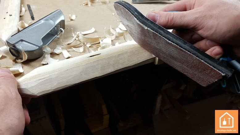 Espada de madera-lijar madera
